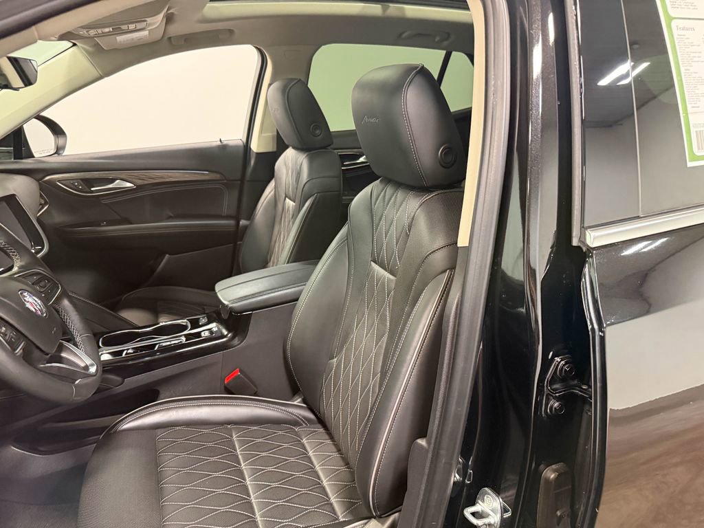 Used 2023 Buick Envision Avenir AWD/4WD image 58