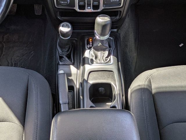 Used 2022 Jeep Wrangler Unlimited Sport AWD/4WD image 18