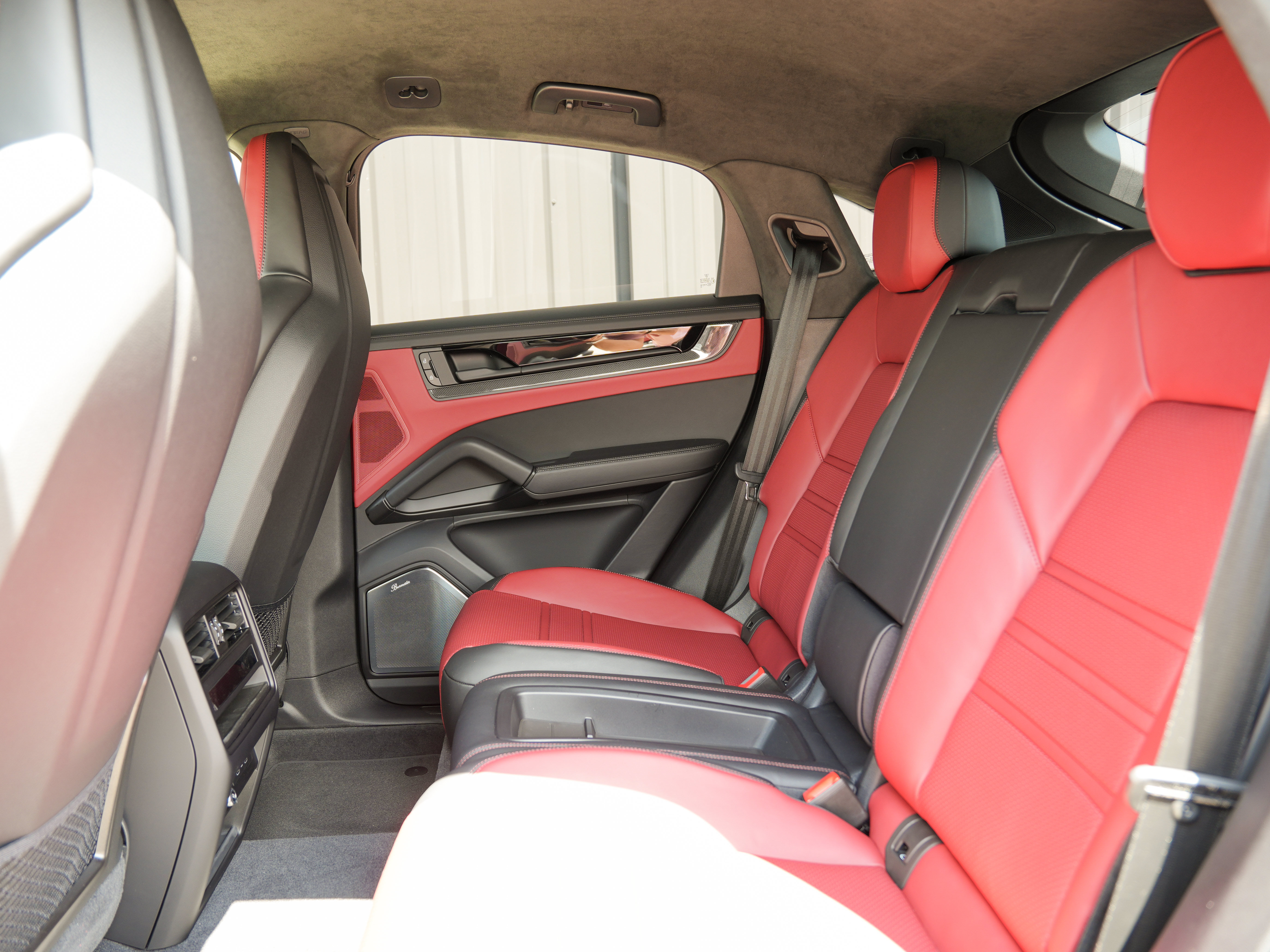 New 2026 Porsche Cayenne Turbo GT AWD/4WD image 15