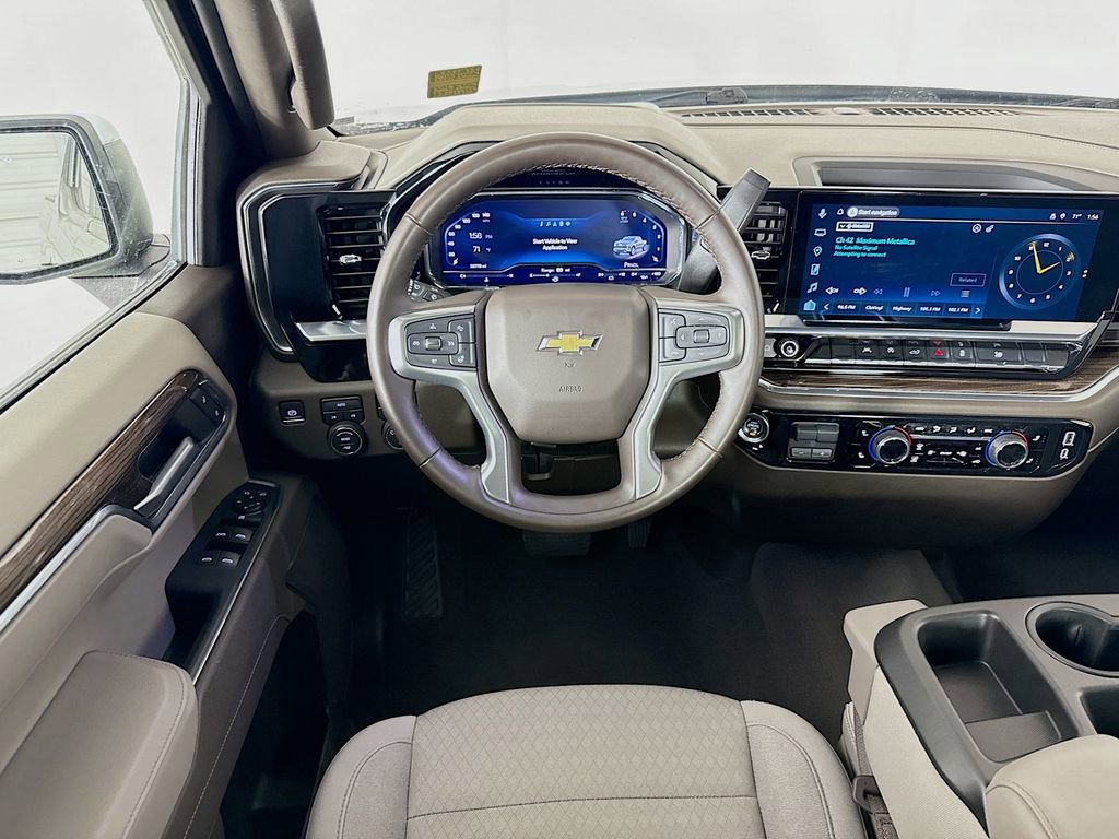 Used 2025 Chevrolet Silverado 1500 LT image 24