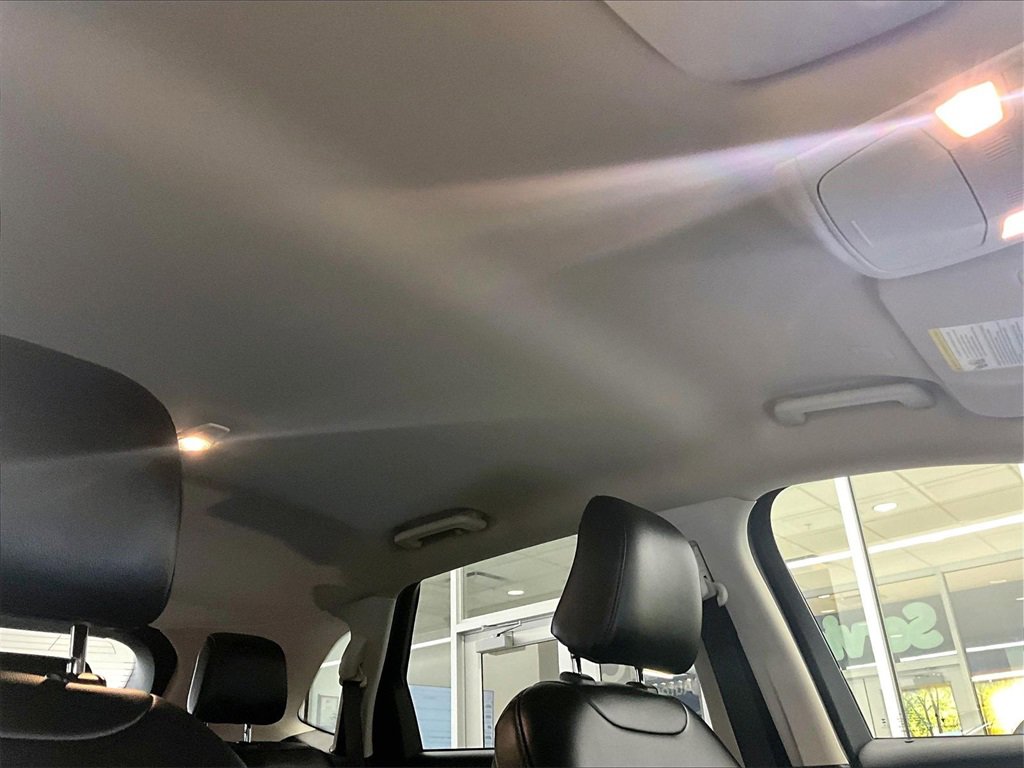 Used 2023 Ford Edge SEL image 22