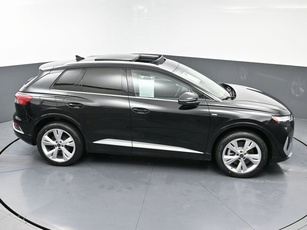 Used 2023 Audi Q4 e-tron Premium w/ Convenience Package image 47