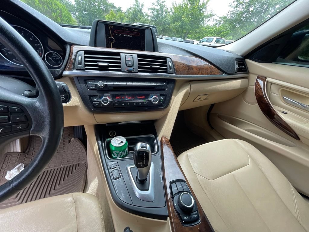 Used 2013 BMW 328i xDrive Sedan AWD/4WD image 11