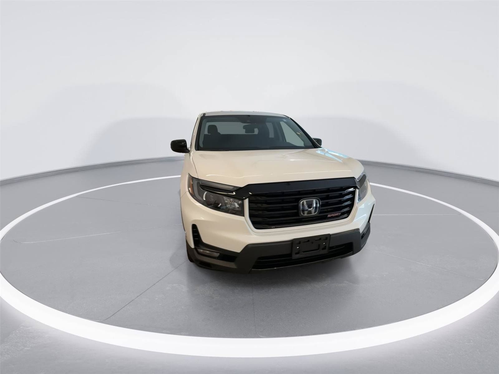 Used 2023 Honda Ridgeline Sport image 2