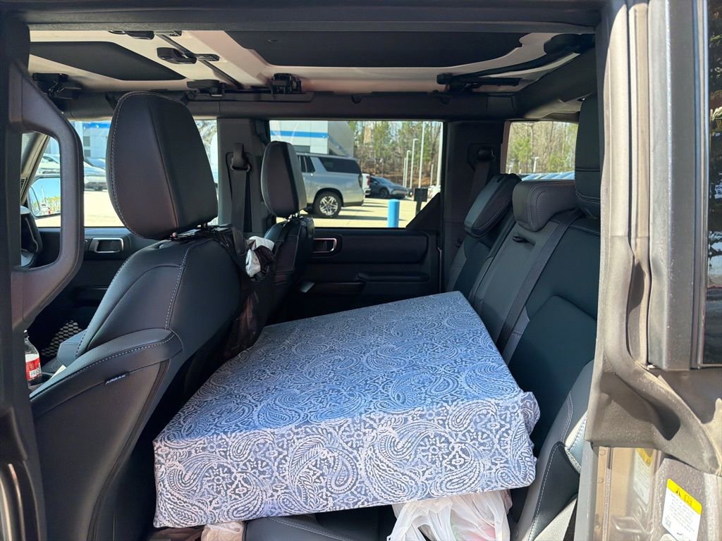 Used 2024 Ford Bronco Outer Banks image 9