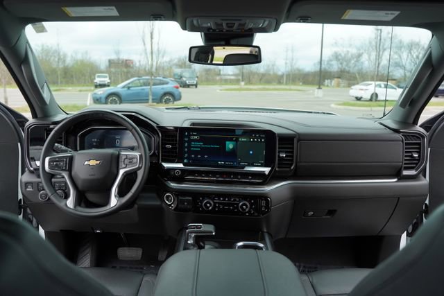 Used 2025 Chevrolet Silverado 1500 LTZ w/ LTZ Premium Package image 27