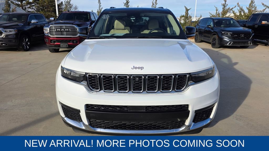 Used 2022 Jeep Grand Cherokee L Limited w/ Luxury Tech Group II image 8