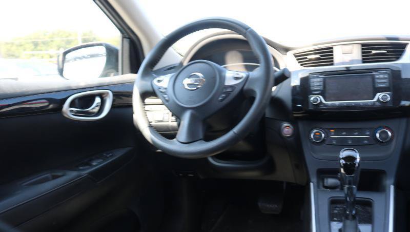 Used 2017 Nissan Sentra SV FWD image 13