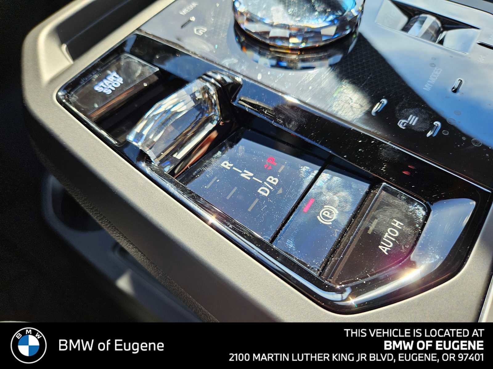 New 2026 BMW iX xDrive45 w/ M Sport Package image 31