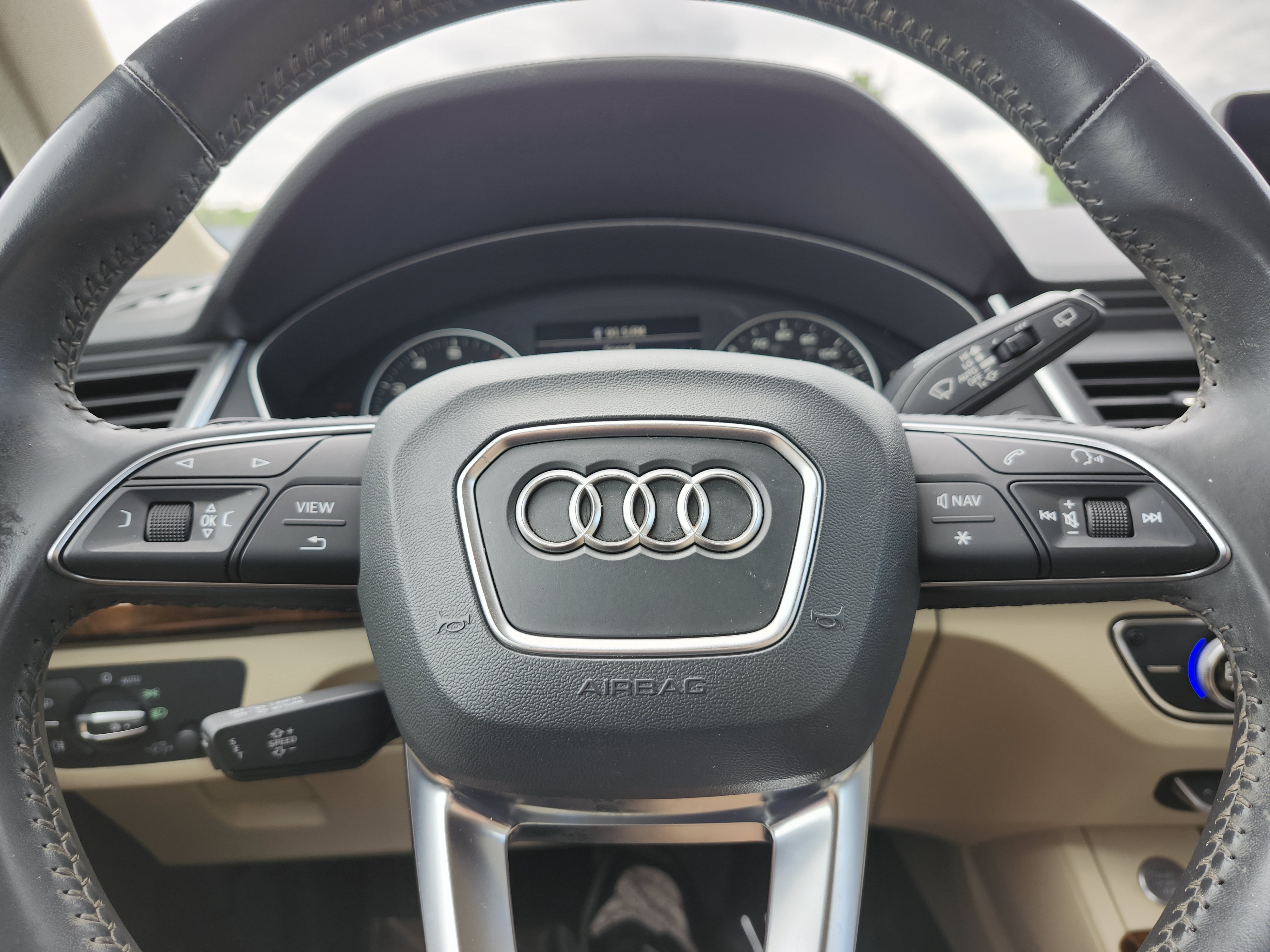 Used 2018 Audi Q5 2.0T Premium AWD/4WD image 28