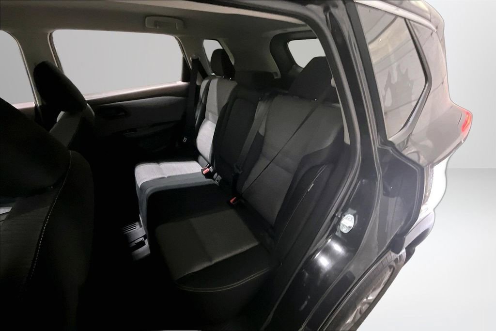 Used 2022 Nissan Rogue S image 21