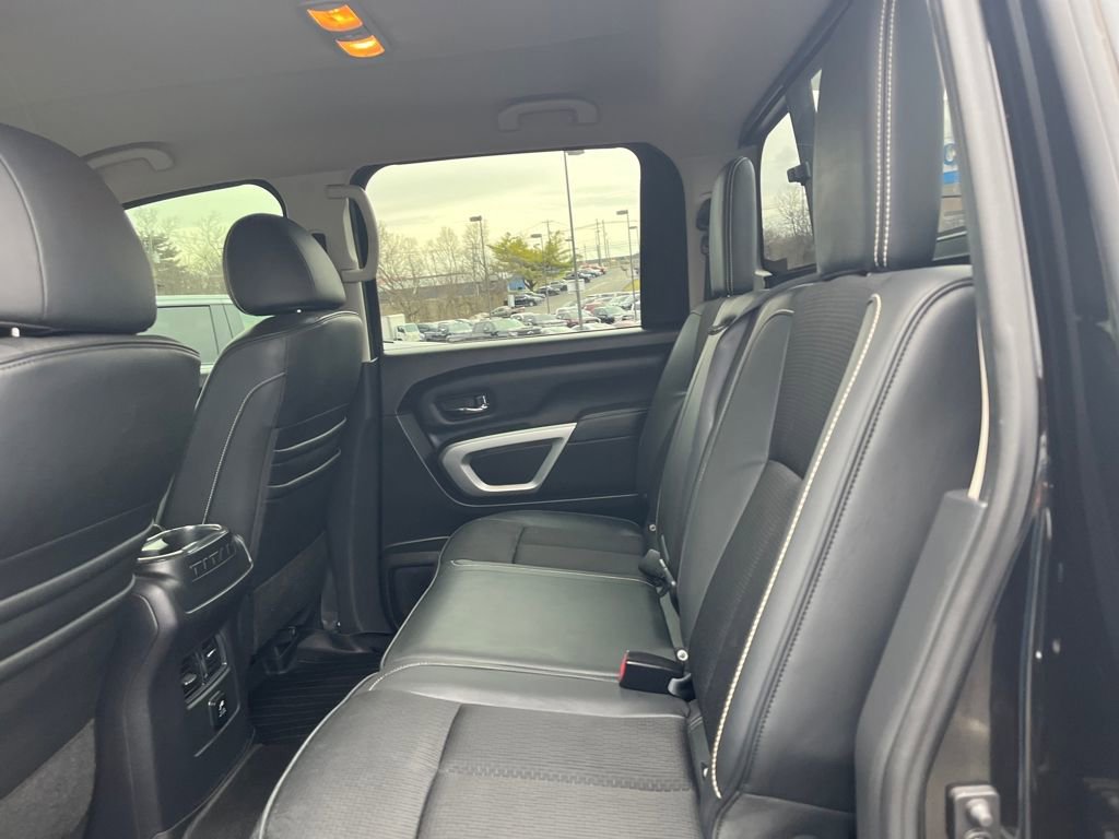 Used 2017 Nissan Titan PRO-4X image 22