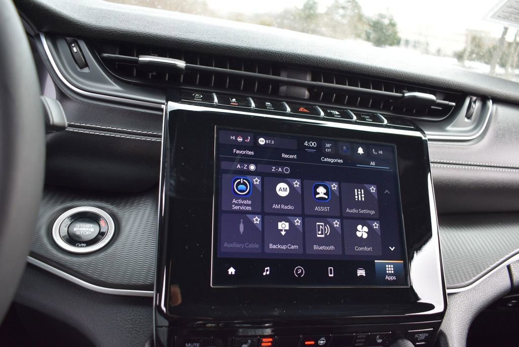 Used 2024 Jeep Grand Cherokee L Altitude image 17