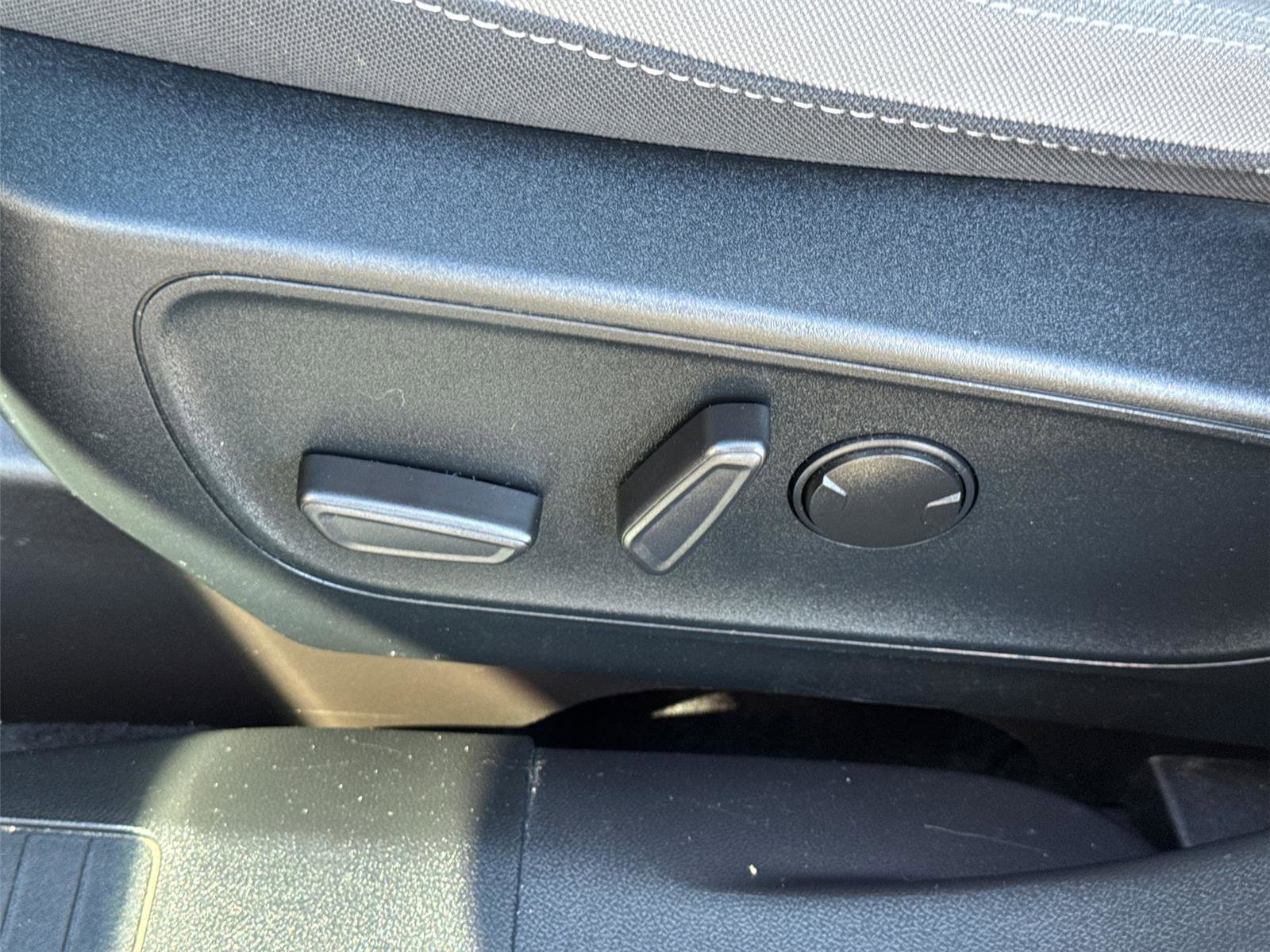 Certified 2021 Ford Escape SE w/ Convenience Package image 25