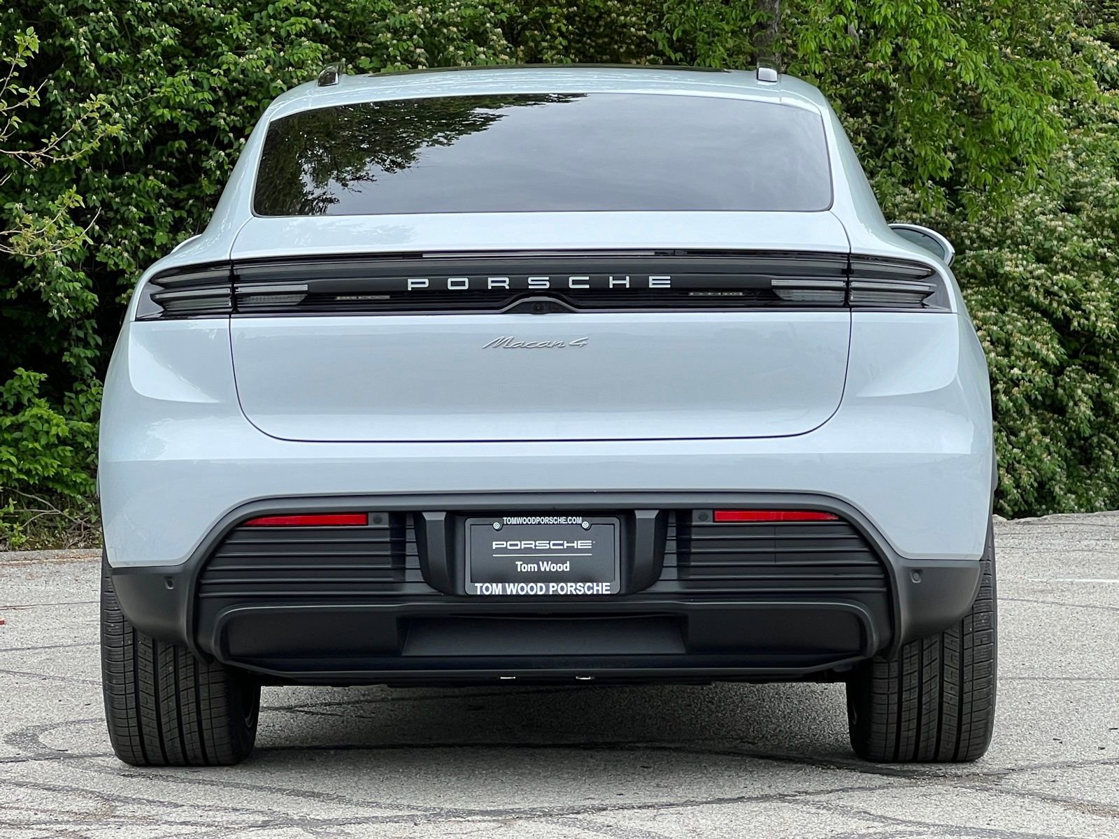New 2026 Porsche Macan 4 Electric AWD/4WD image 8