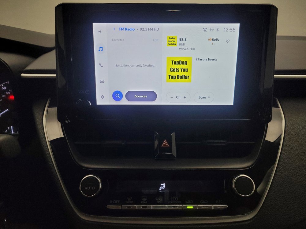 Used 2024 Toyota Corolla LE FWD image 25