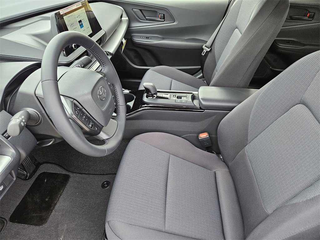 New 2026 Toyota Prius LE image 9
