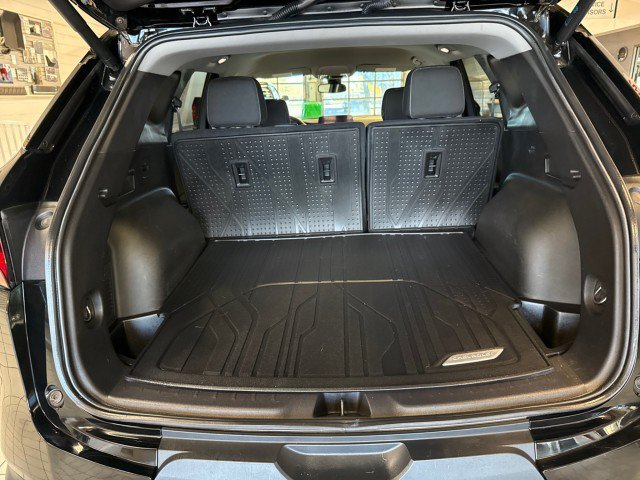 Used 2025 Chevrolet Blazer LT w/ Convenience Package FWD image 25