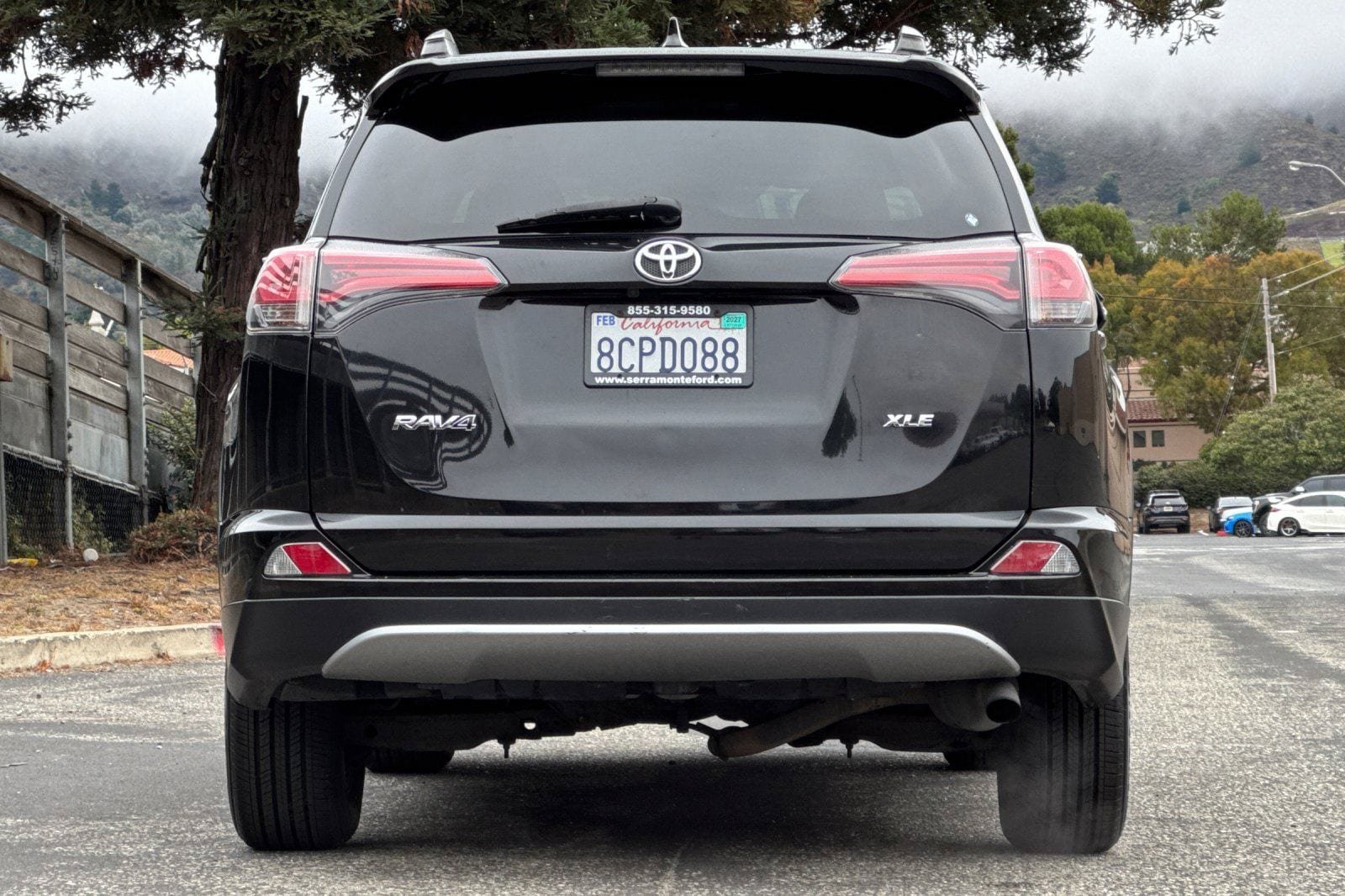 Used 2018 Toyota RAV4 XLE w/ Plus Extra Value Package FWD image 7