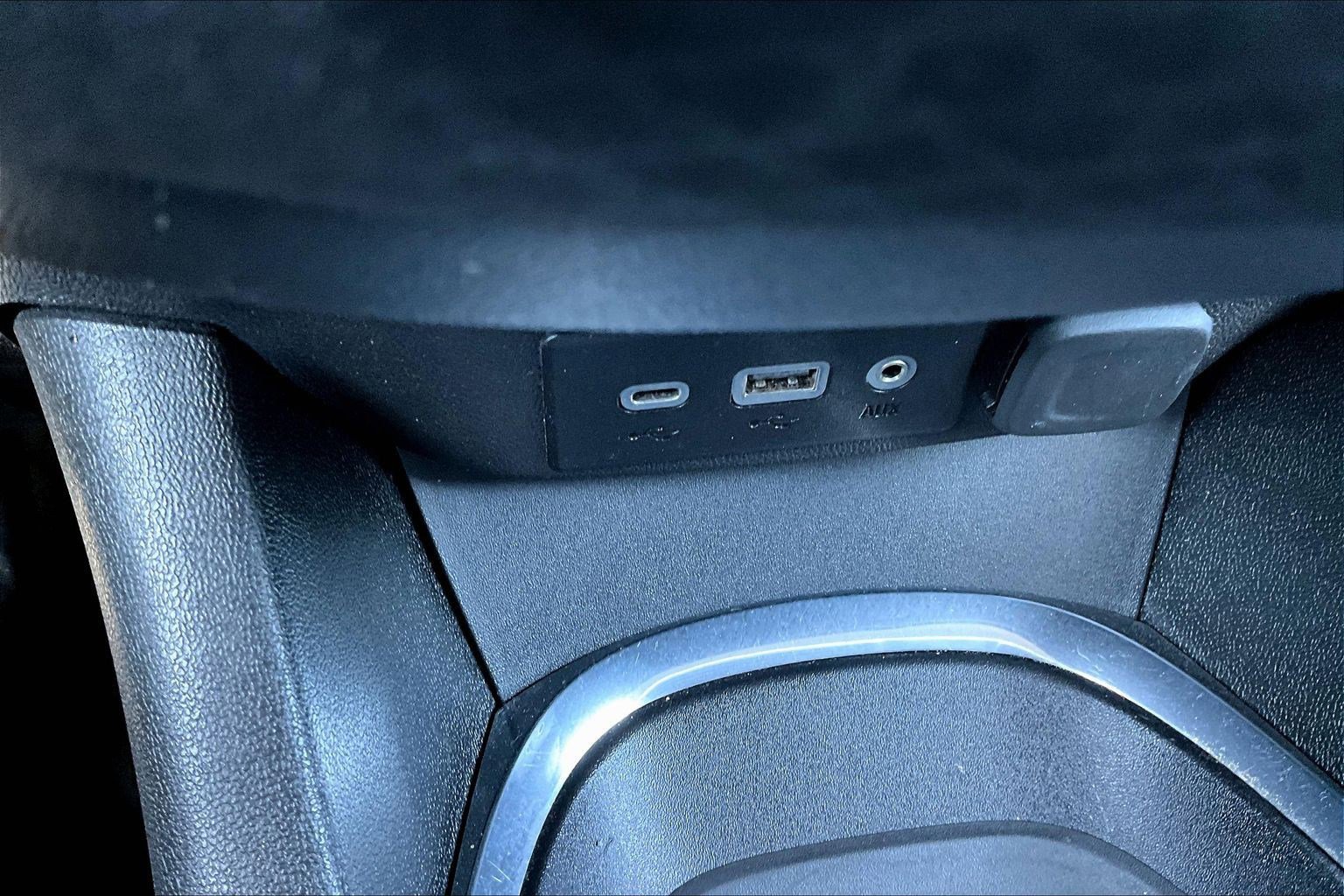 Used 2023 Chevrolet Malibu LT FWD image 16