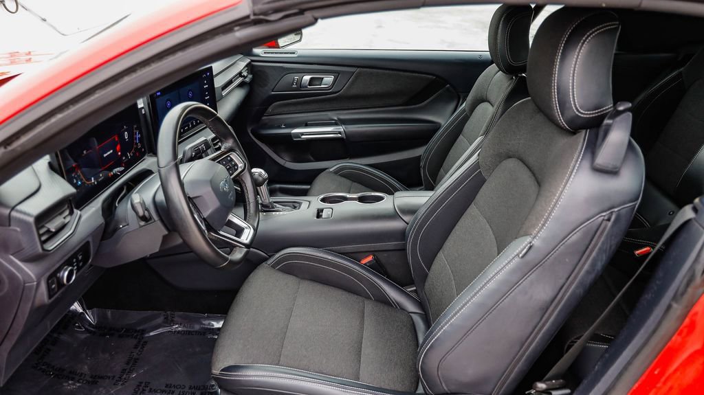 Used 2024 Ford Mustang EcoBoost image 22