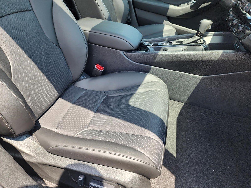 Used 2024 Honda Accord EX-L image 17