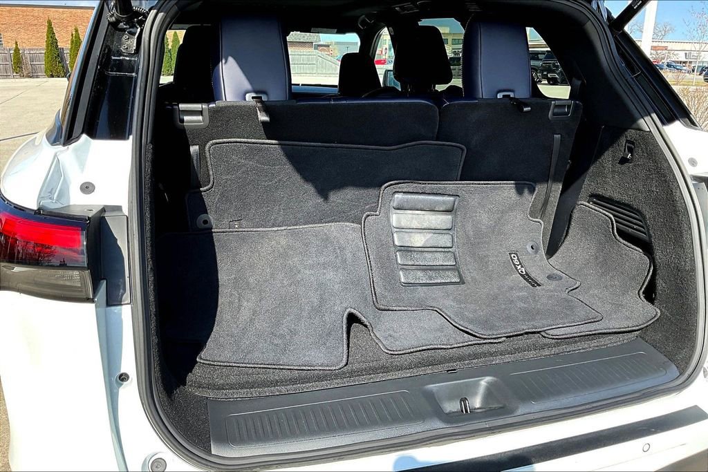 Certified 2026 INFINITI QX60 Sport w/ Dark Cargo Package image 34