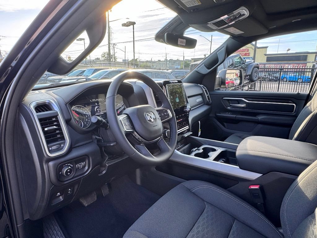 New 2026 RAM 1500 Big Horn AWD/4WD image 13