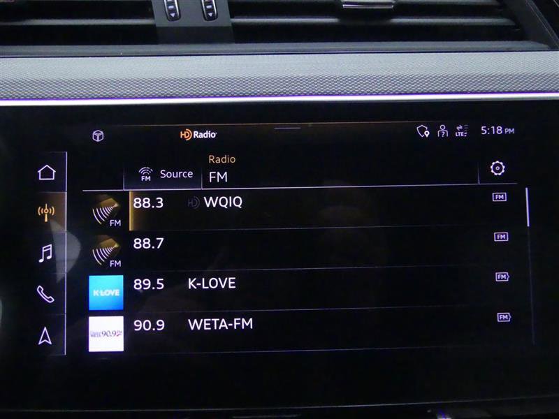 Used 2024 Audi Q8 e-tron Prestige image 12