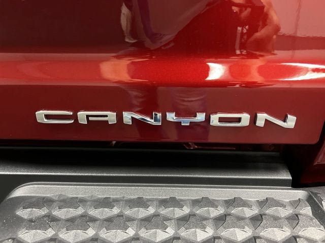 Certified 2025 GMC Canyon Denali AWD/4WD image 32
