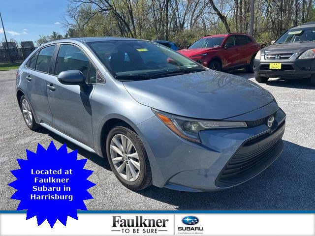 Used 2023 Toyota Corolla LE w/ LE Convenience Package image 1