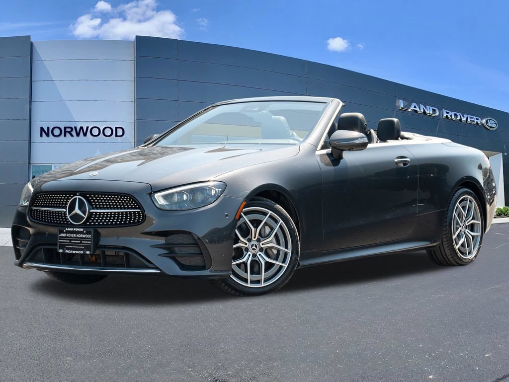 Used 2022 Mercedes-Benz E 450 4MATIC Cabriolet image 2