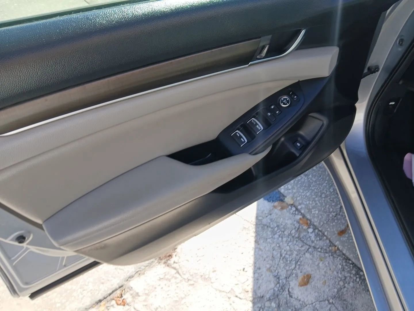Used 2020 Honda Accord LX image 14