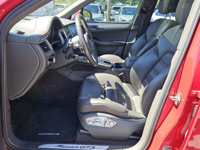 Used 2017 Porsche Macan GTS AWD/4WD image 3