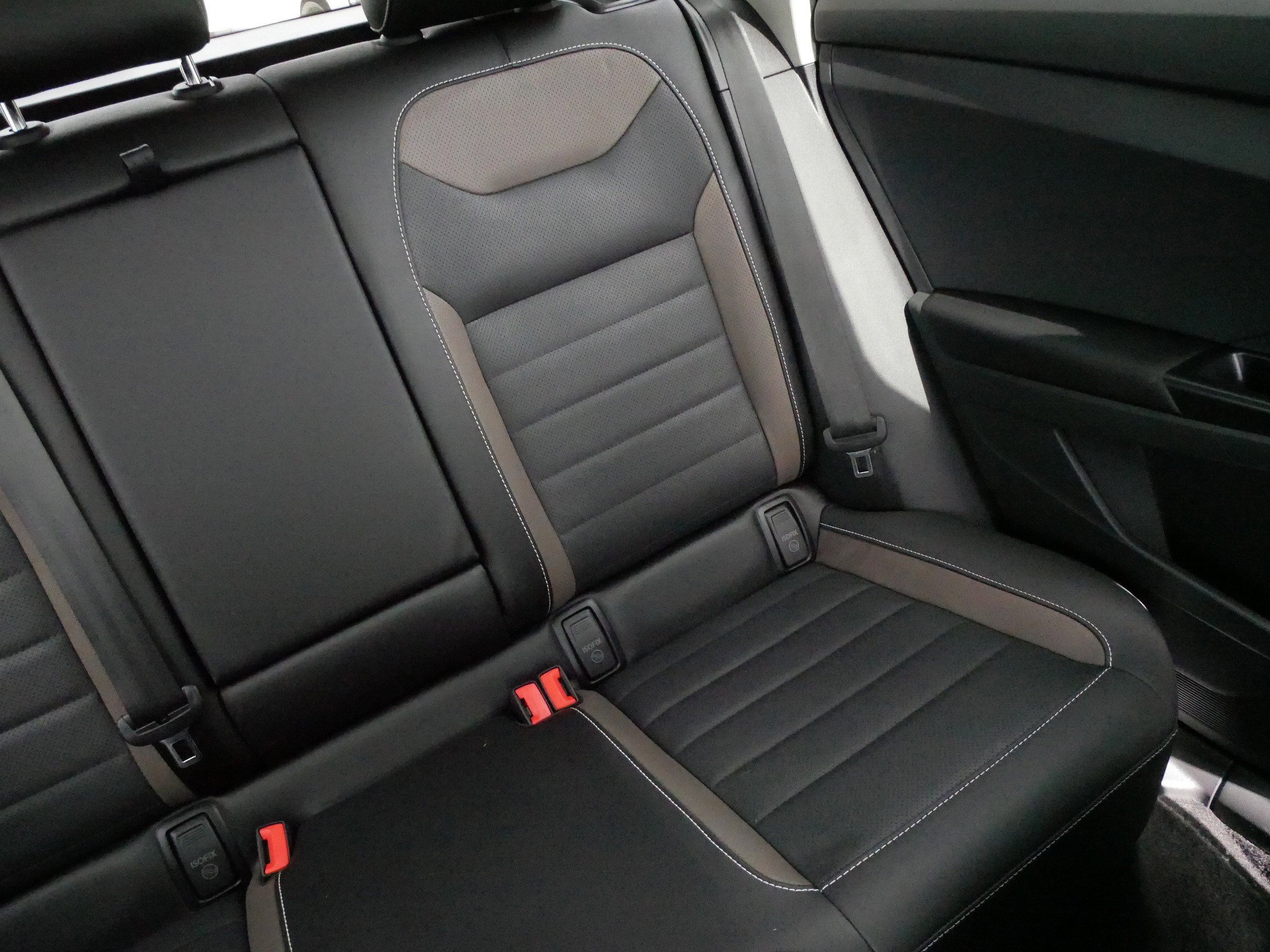 Certified 2023 Volkswagen Taos SEL AWD/4WD image 14