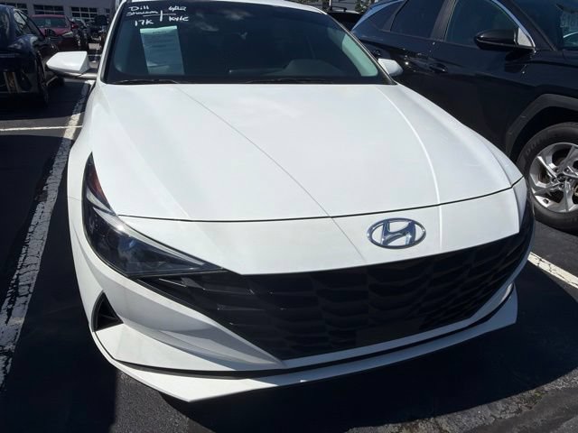 Used 2023 Hyundai Elantra SEL w/ Convenience Package FWD image 13