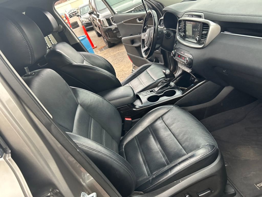 Used 2019 Kia Sorento EX w/ EX Touring Package image 32