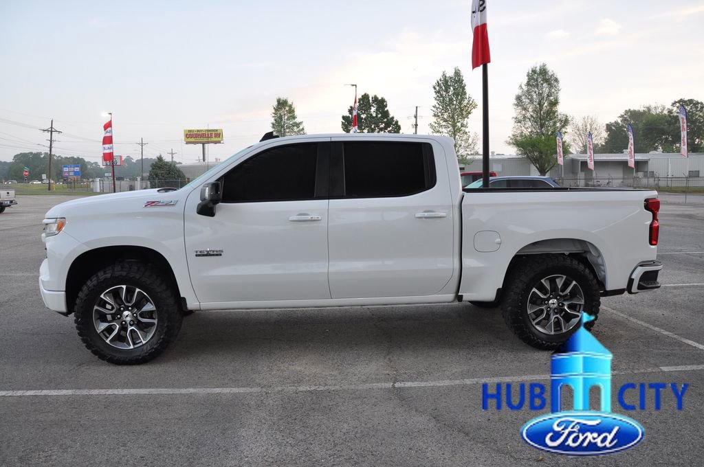 Used 2022 Chevrolet Silverado 1500 RST w/ Texas Edition Plus AWD/4WD image 2