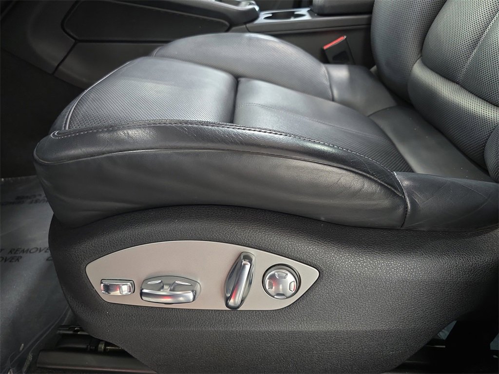 Used 2023 Porsche Macan image 23