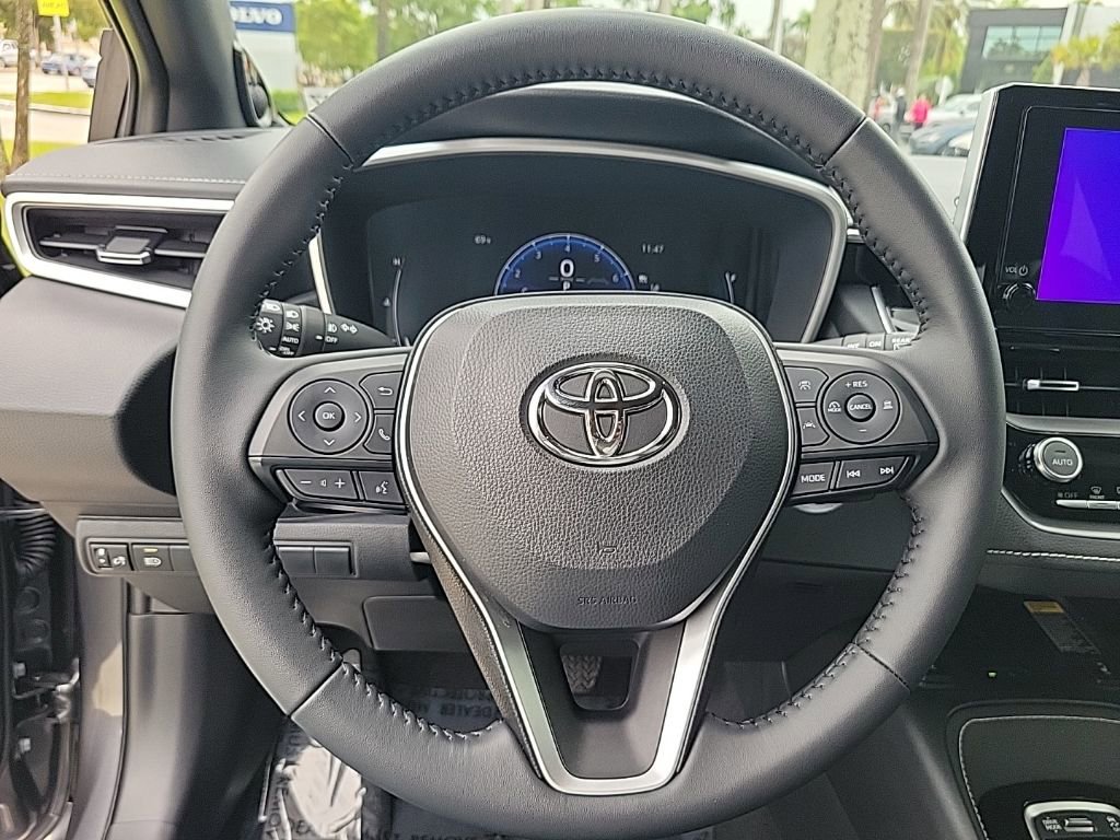 Used 2025 Toyota Corolla XSE image 16