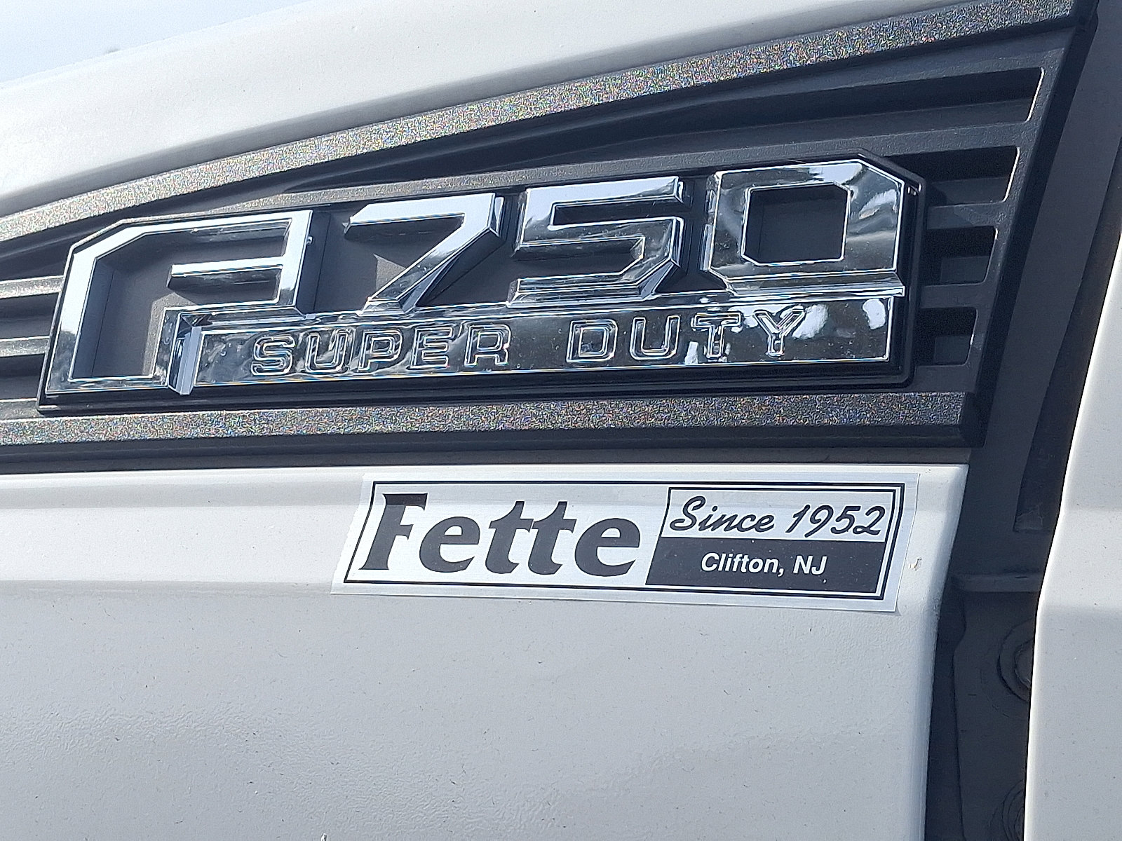 Used 2023 Ford F750 2WD Regular Cab Super Duty image 26