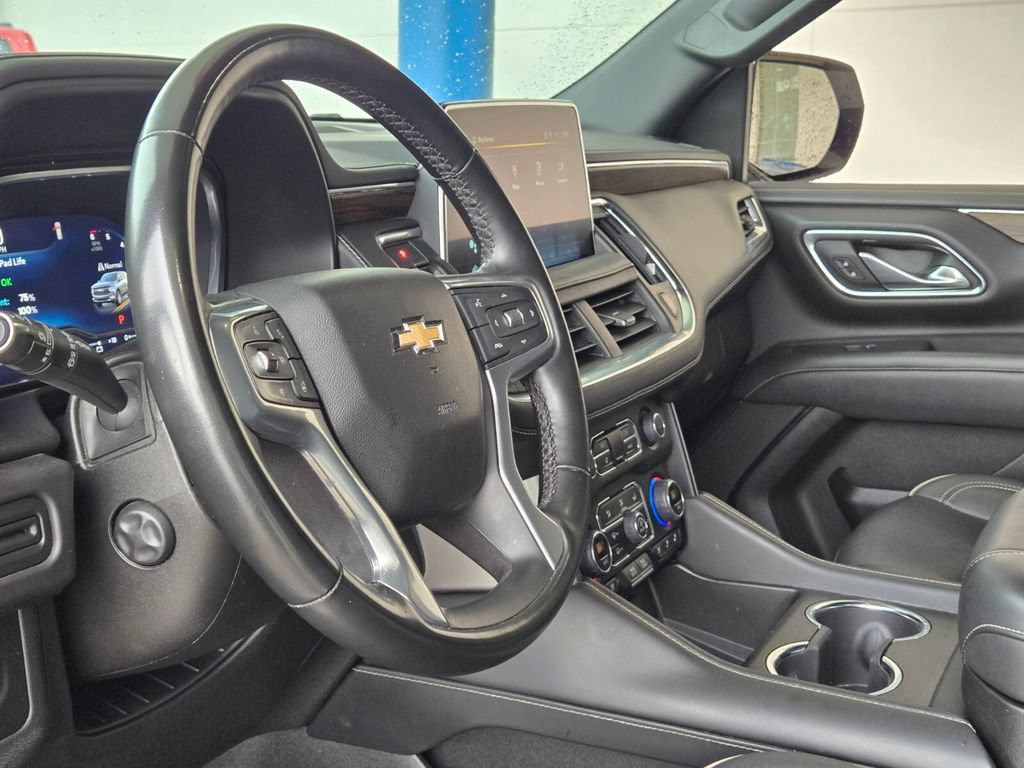 Used 2023 Chevrolet Suburban Premier AWD/4WD image 14