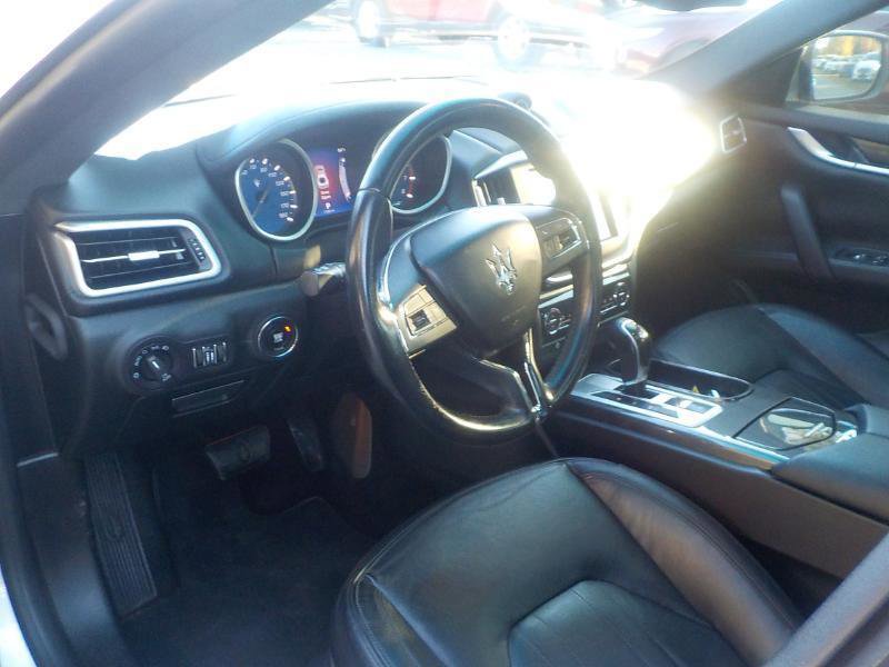 Used 2015 Maserati Ghibli S Q4 AWD/4WD image 9