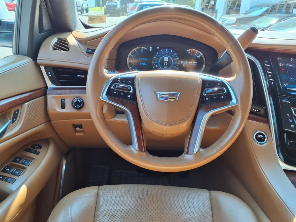 Used 2017 Cadillac Escalade ESV Platinum image 5