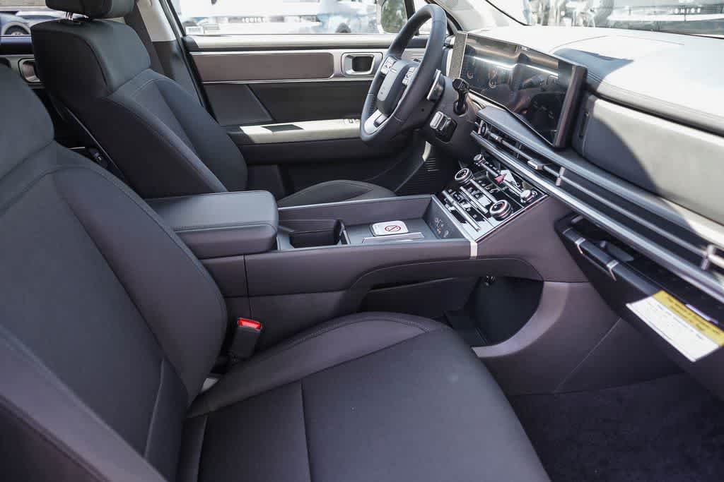 New 2026 Hyundai Santa Fe SE FWD image 16