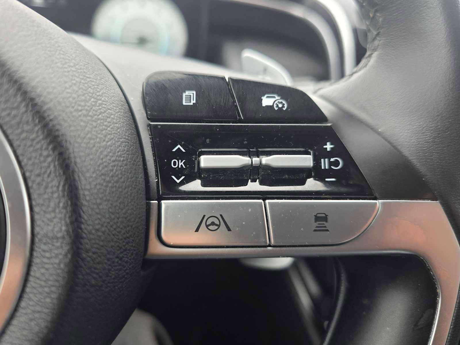Used 2022 Hyundai Santa Cruz Limited image 31