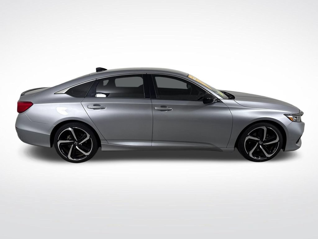 Used 2022 Honda Accord Sport image 2