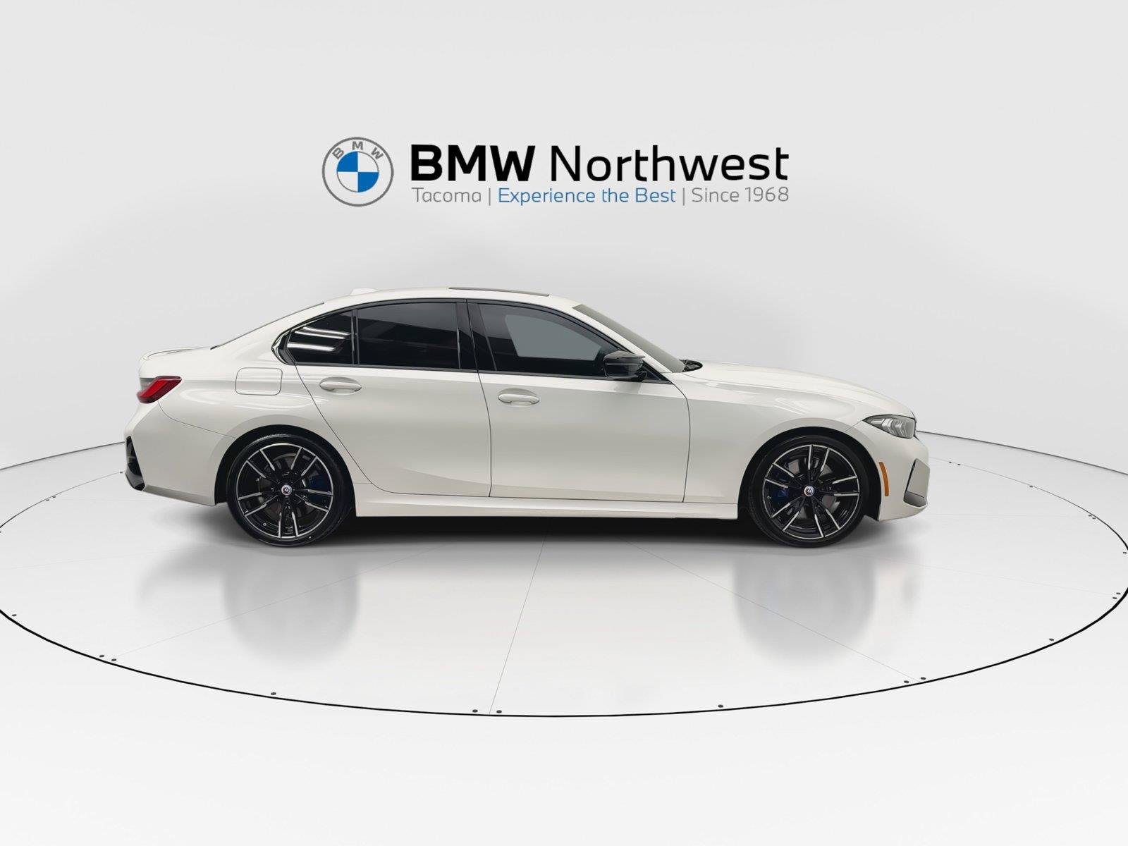 Used 2023 BMW M340i w/ Driving Assistance Package RWD image 5
