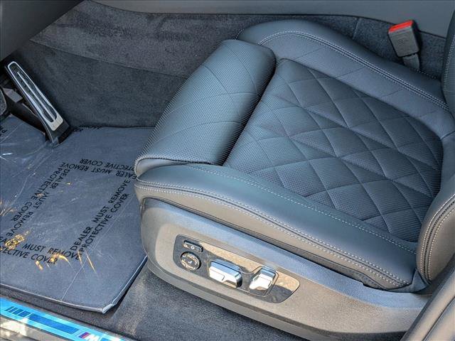 New 2026 BMW X5 xDrive50e w/ M Sport Package AWD/4WD image 4