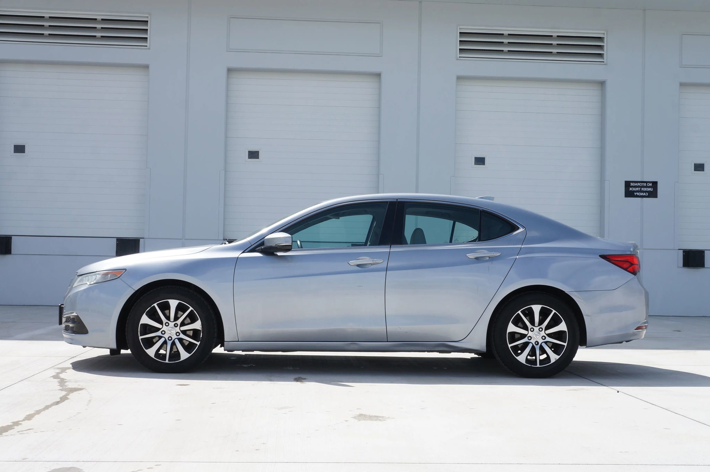 Used 2016 Acura TLX image 9